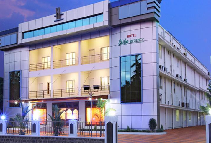Hotel Shilpa Regency Kottārakara Exterior foto